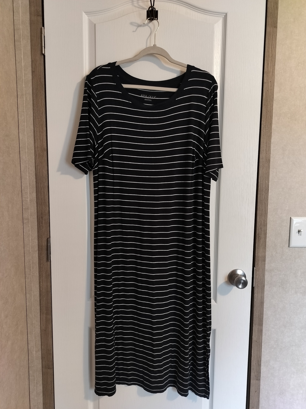 Ava & Viv Black and White Striped Midi Dress